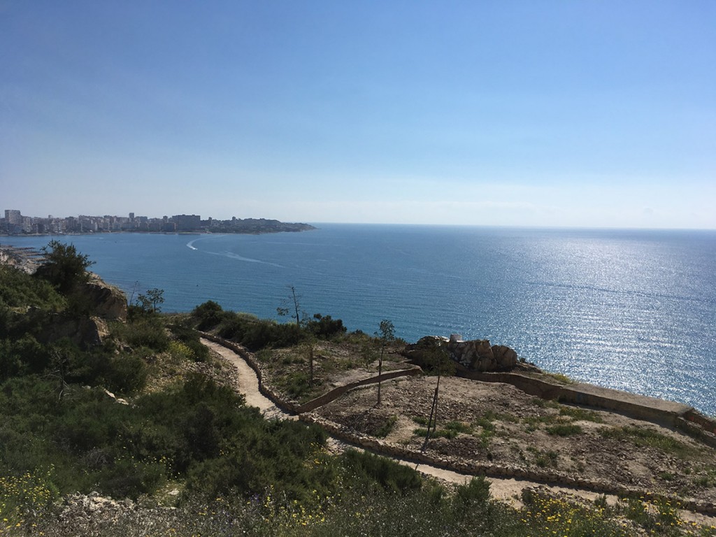 Restos de bateria anti aerea de la guerra civil en Alicante